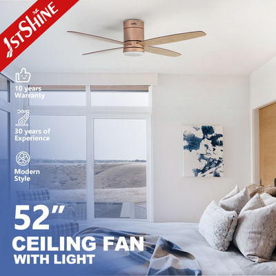 Fernsteuerung von Deckenventilatoren mit Led-Low-Profil-Schlafzimmer