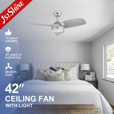Innenarchitektur 42 Zoll LED-Deckenventilator mit 3 ABS-Klingen und hohem Leuchtstrom