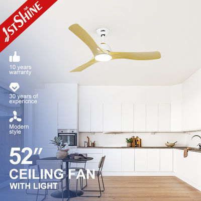 52 Zoll Energiesparende Kunststoff-LED-Deckenventilator mit leisen Gleichstrommotor
