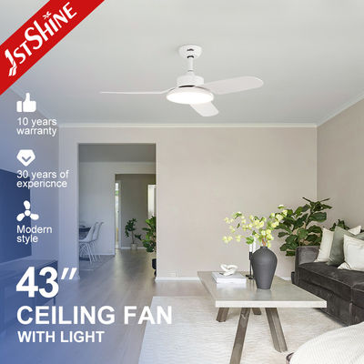 Modernes Design 3 Blades LED Deckenventilator mit Fernbedienung und 110-240V Eingangsspannung