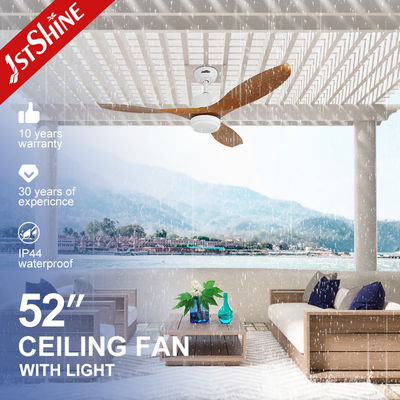 IP44 Wasserdichtes Metallmaterial LED-Deckenventilator mit Fernbedienung und Unterstützungsdämpfer