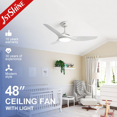 Modernes Design LED Deckenventilator Smart Fernbedienung und schickes Design mit weißen ABS-Klingen