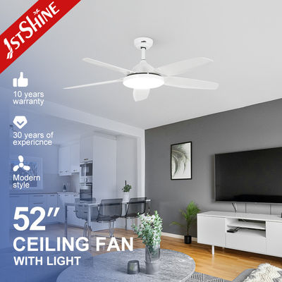 Leise 52 Zoll ABS Deckenventilator mit LED-Licht und Fernbedienung Kühlluftfunktion
