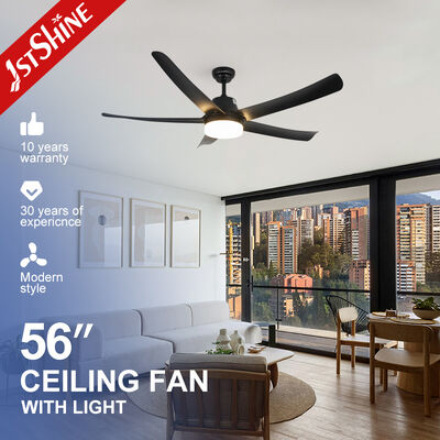 Moderner Deckenventilator aus schwarzem Kunststoff mit langlebigen ABS-Blättern und Fernbedienung mit energiesparendem DC-Motor und LED-Licht