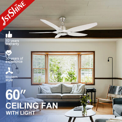 Guter Preis 60-Zoll-REACH-zertifizierter LED-Deckenventilator mit niedrigem Energieverbrauch mit Gleichstrommotor und Fernbedienung Online