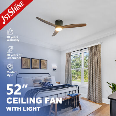 Guter Preis 52-Zoll-Deckenventilator mit 3 Massivholzblättern und integriertem LED-Licht für moderne Wohnräume Online
